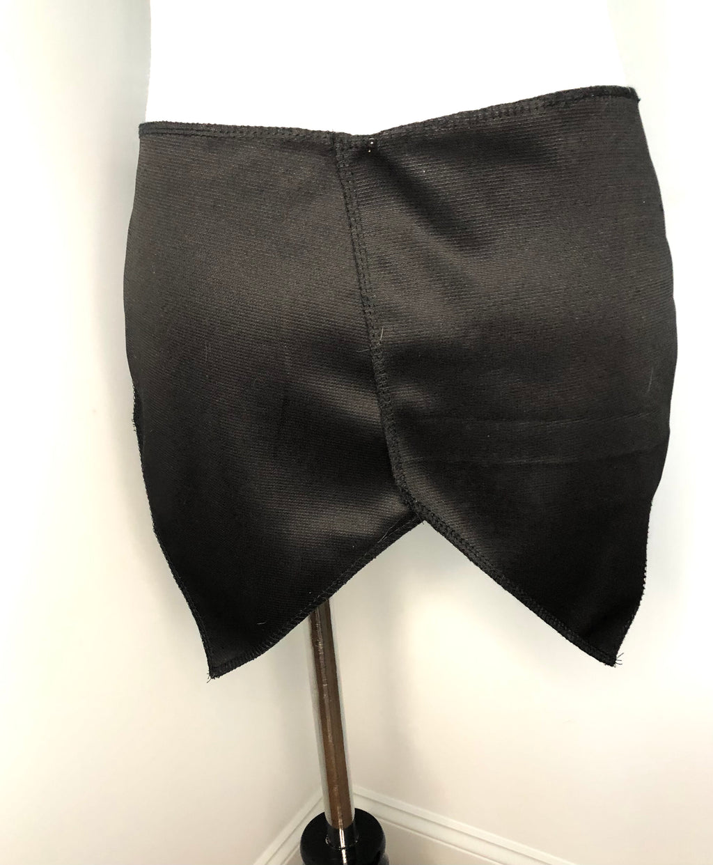 Custom made squared tuxedo back skirt